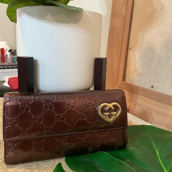 Authentic Gucci Patent Guccissima long wallet. - Picture 2 of 7